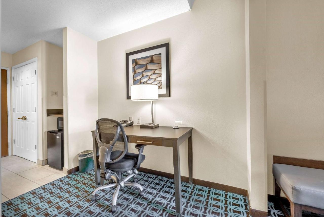 Wingate By Wyndham Chicago Schaumburg Hotell Exteriör bild