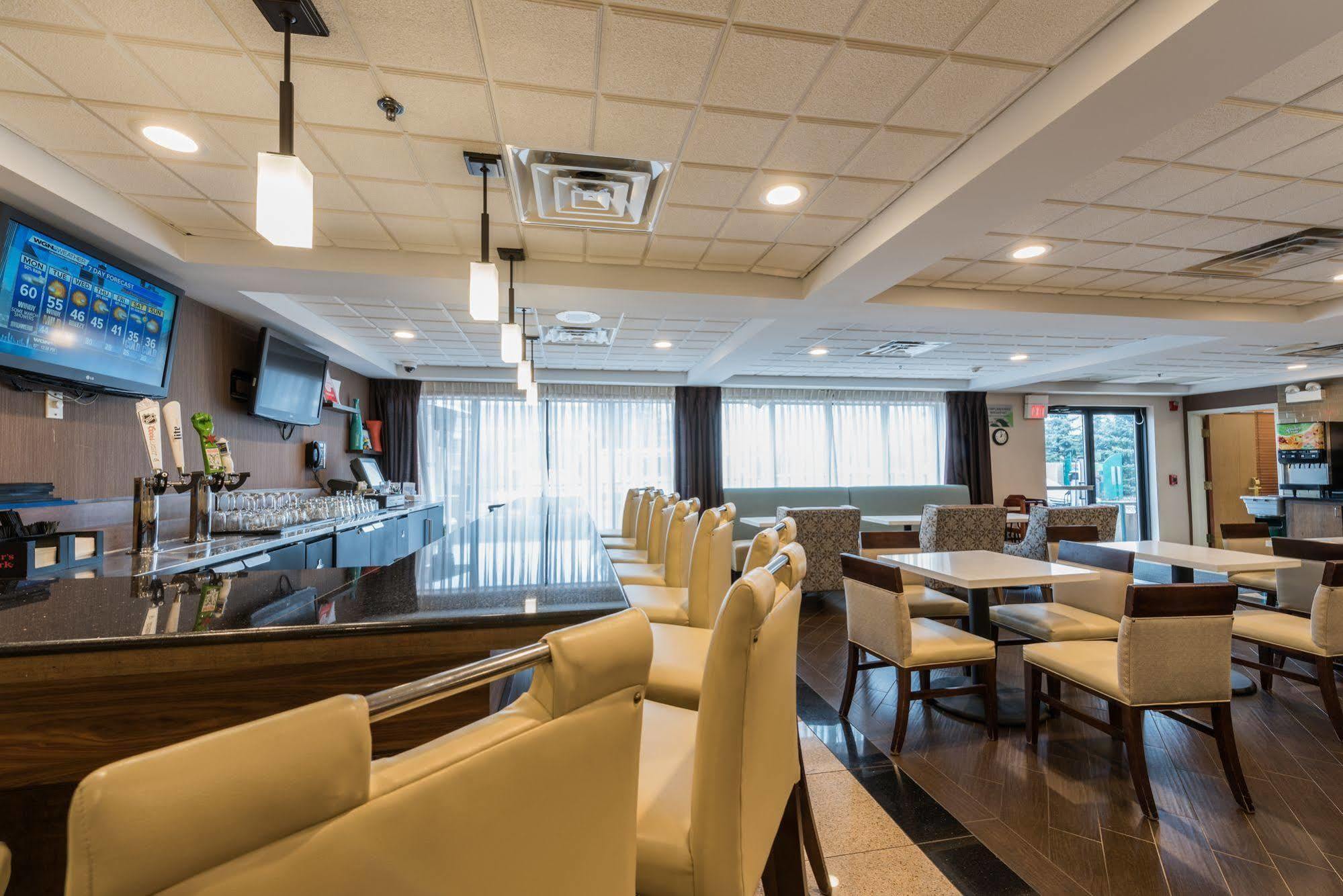Wingate By Wyndham Chicago Schaumburg Hotell Exteriör bild